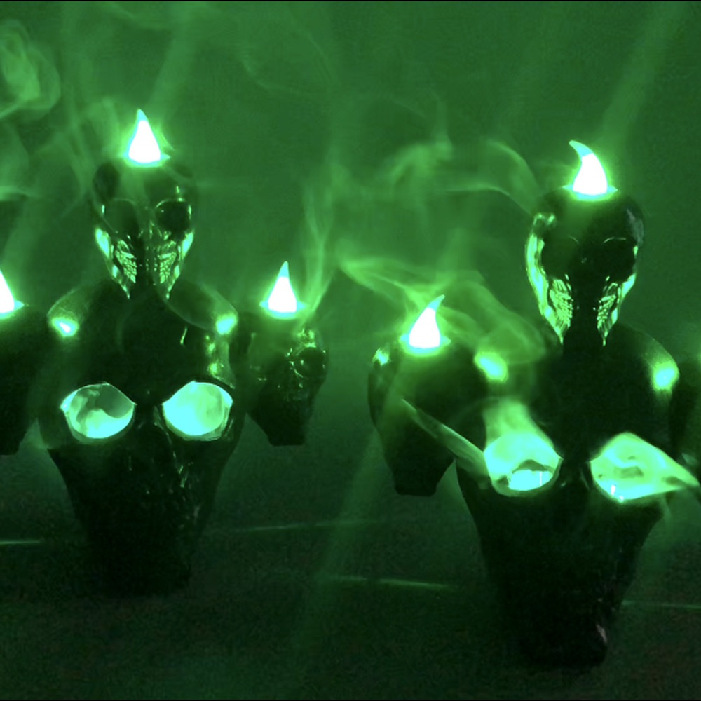 New Halloween Decoration Halloween Skull With Lights Ornaments - Image 6